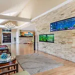 Ogunquit River Inn & Suites