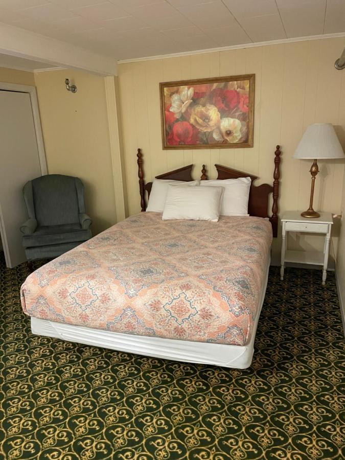 Betty Doon Motel 3*