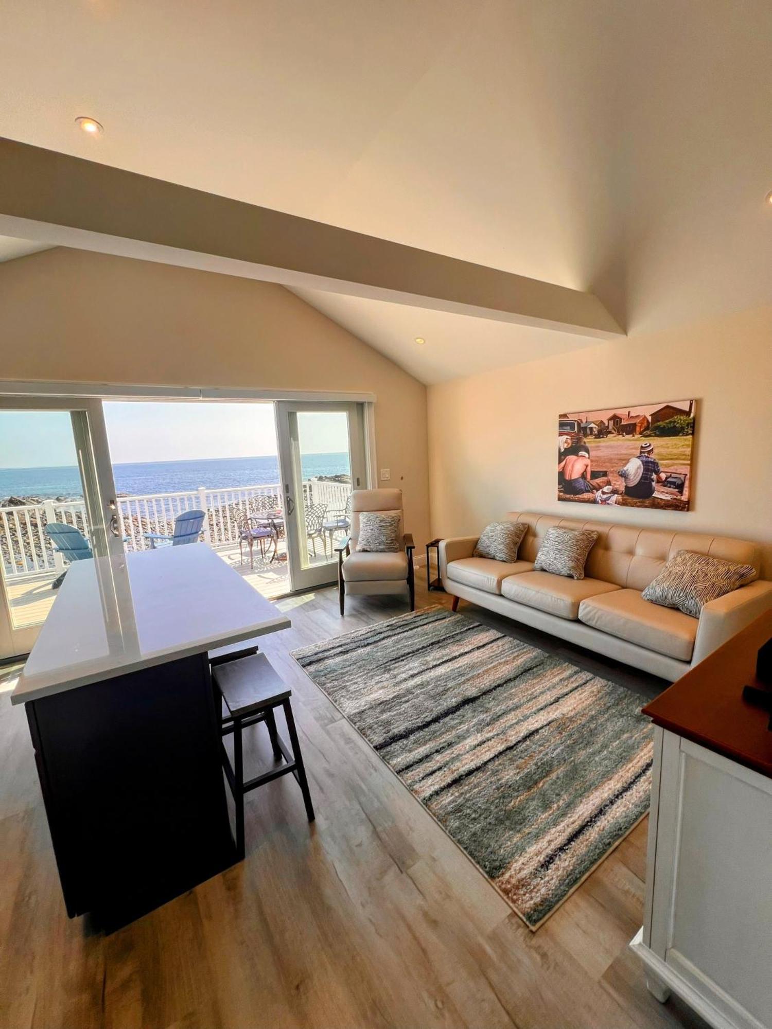 Seaside Serenity 2 Oceanfront * Ogunquit
