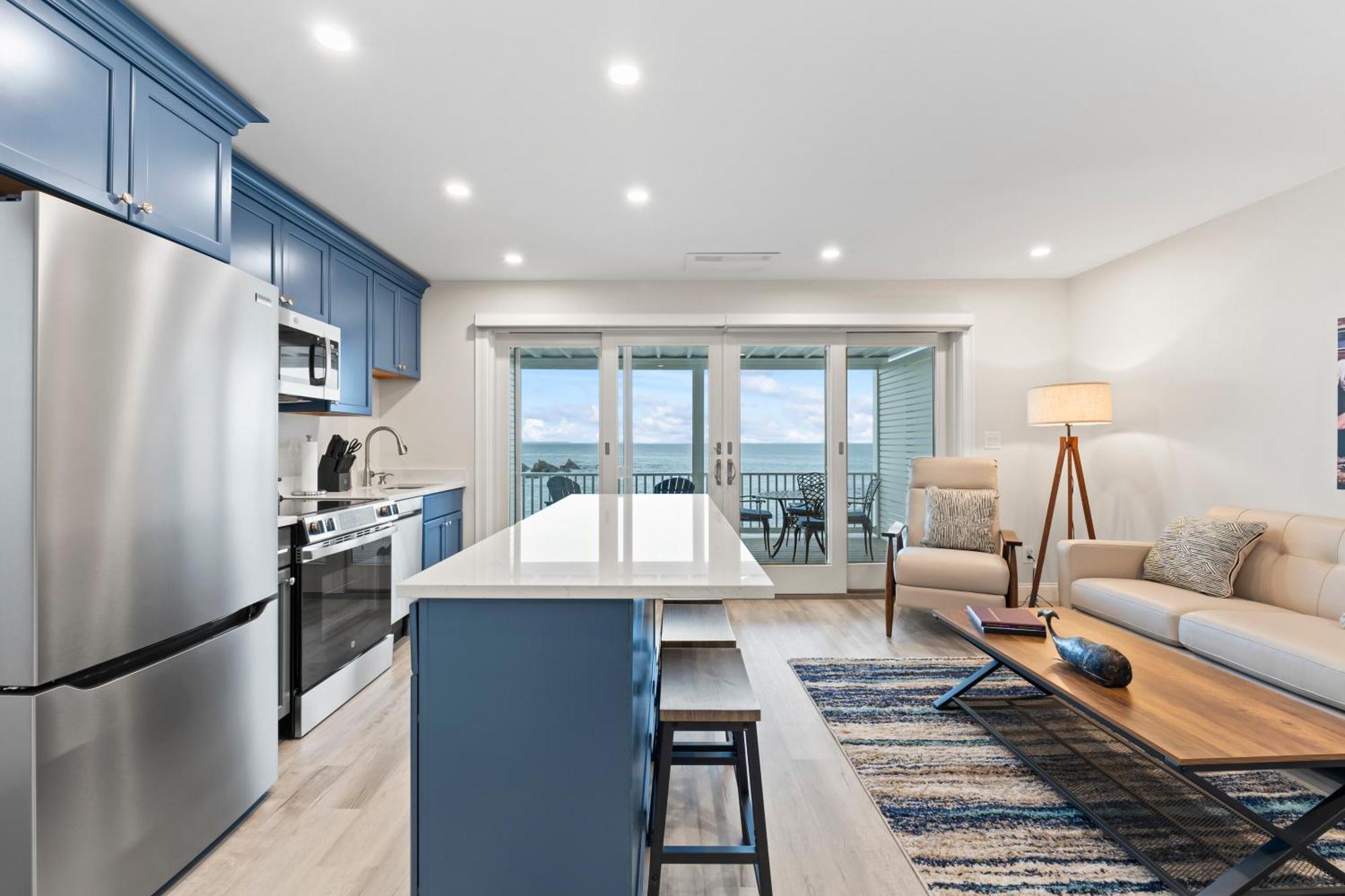 Seaside Serenity 1 Oceanfront Apartment