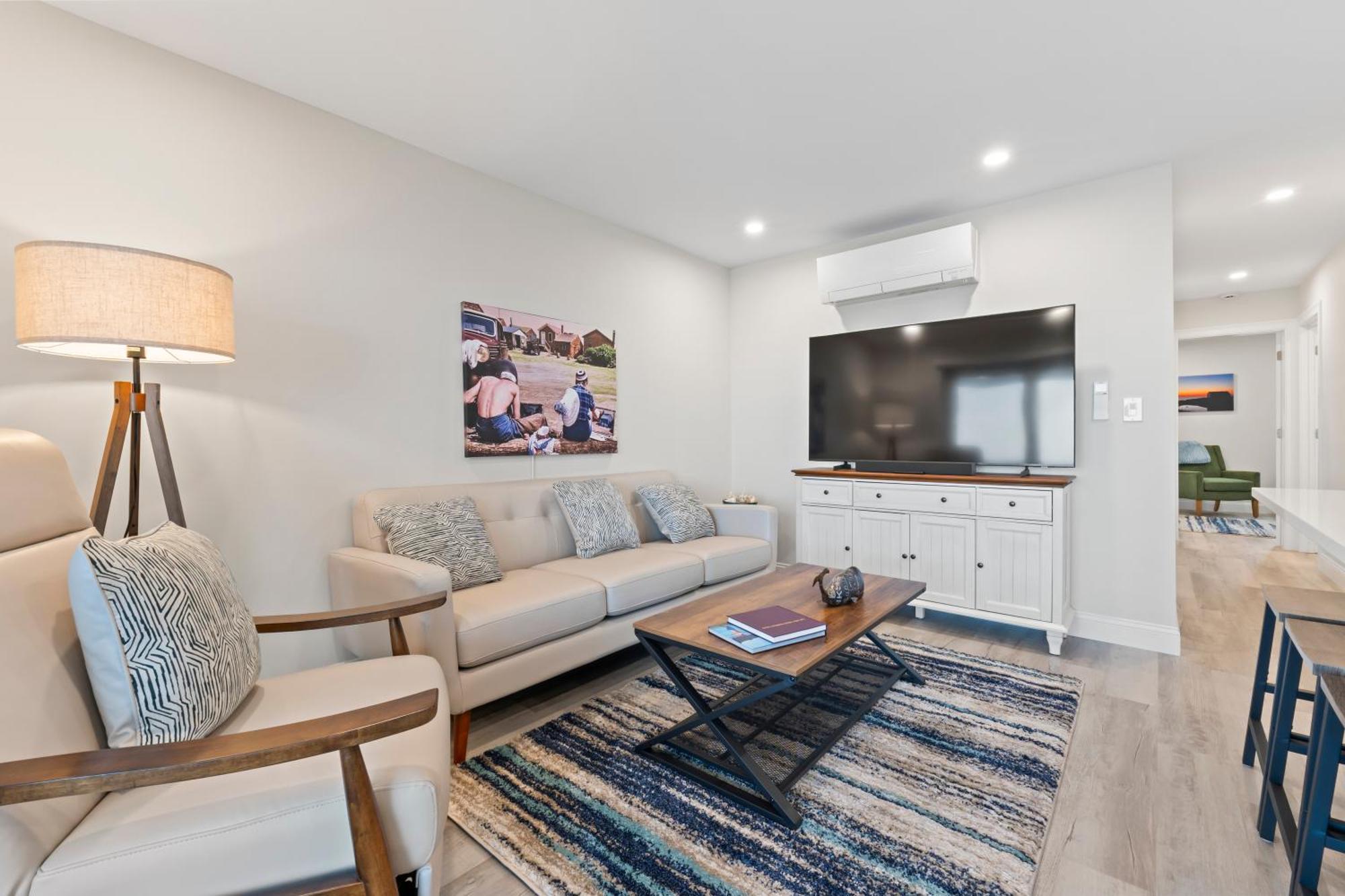 Apartment Seaside Serenity 1 Oceanfront *