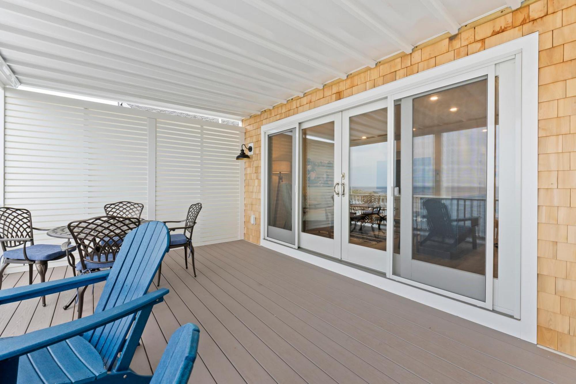 Seaside Serenity 1 Oceanfront Apartment *