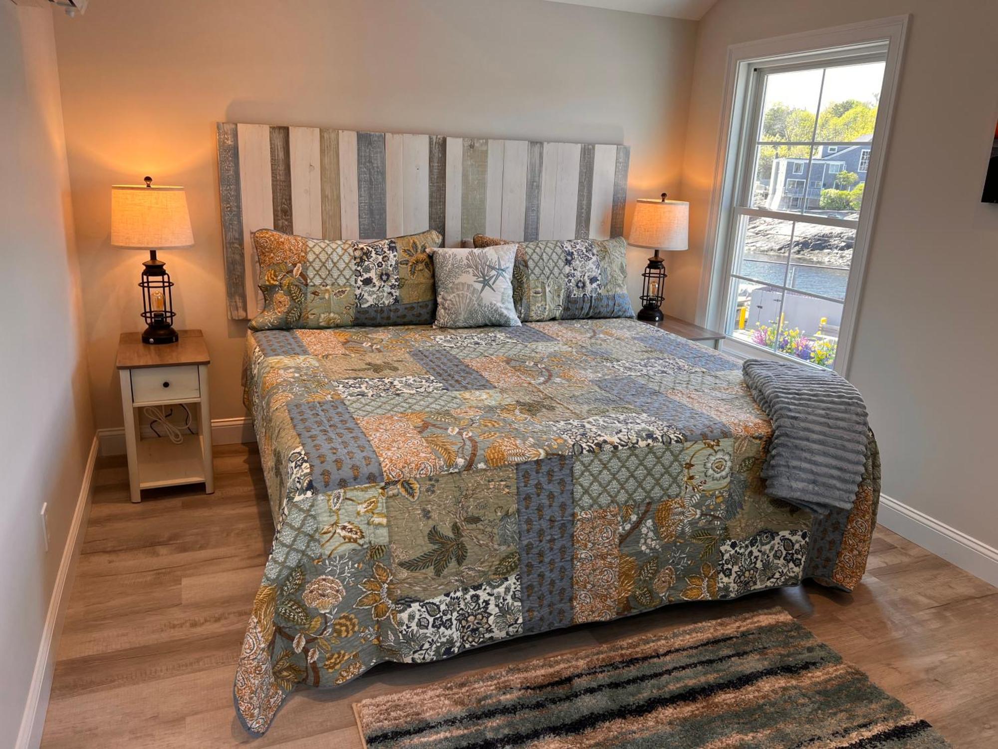 Apartment Seaside Serenity 1 Oceanfront