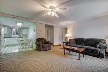 Motel And 3*