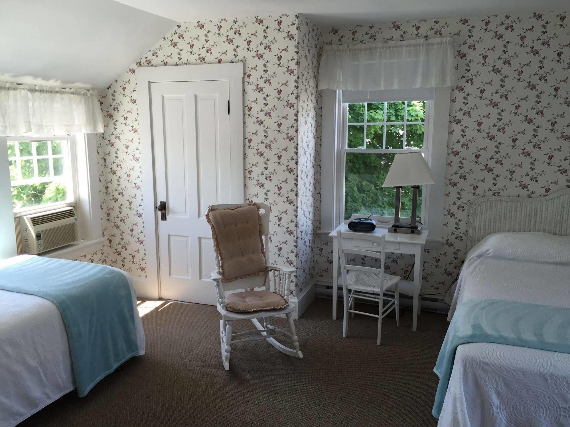 Motel Marginal Way House 2*