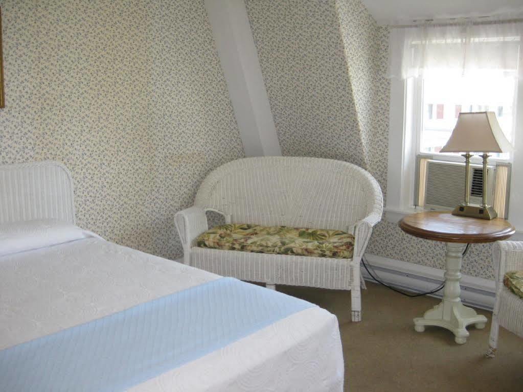 Motel Marginal Way House 2*