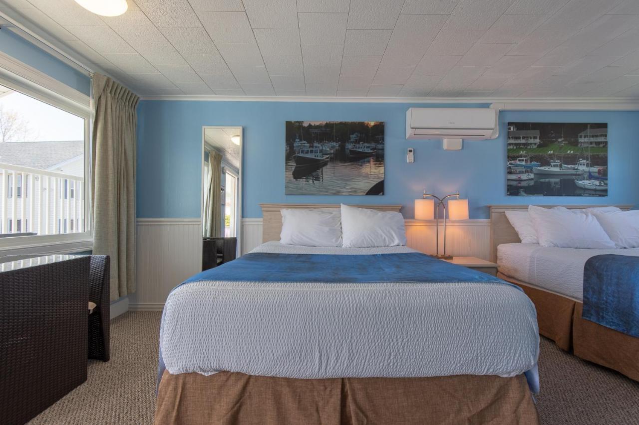 Footbridge Beach Motel