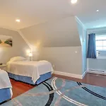 The Inn At Sea Chambers