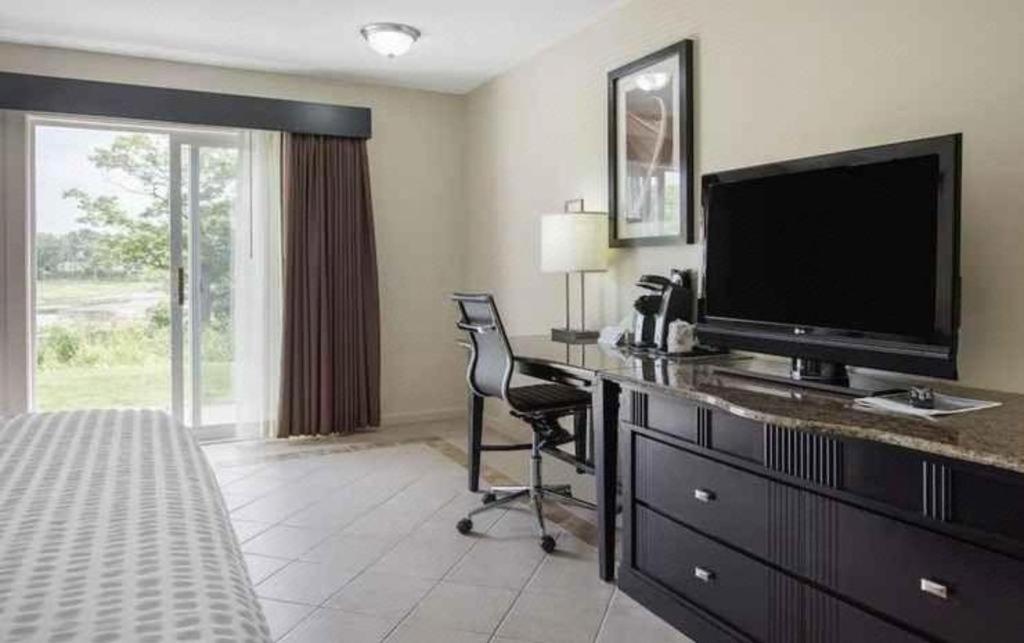 River Inn, Ascend Collection