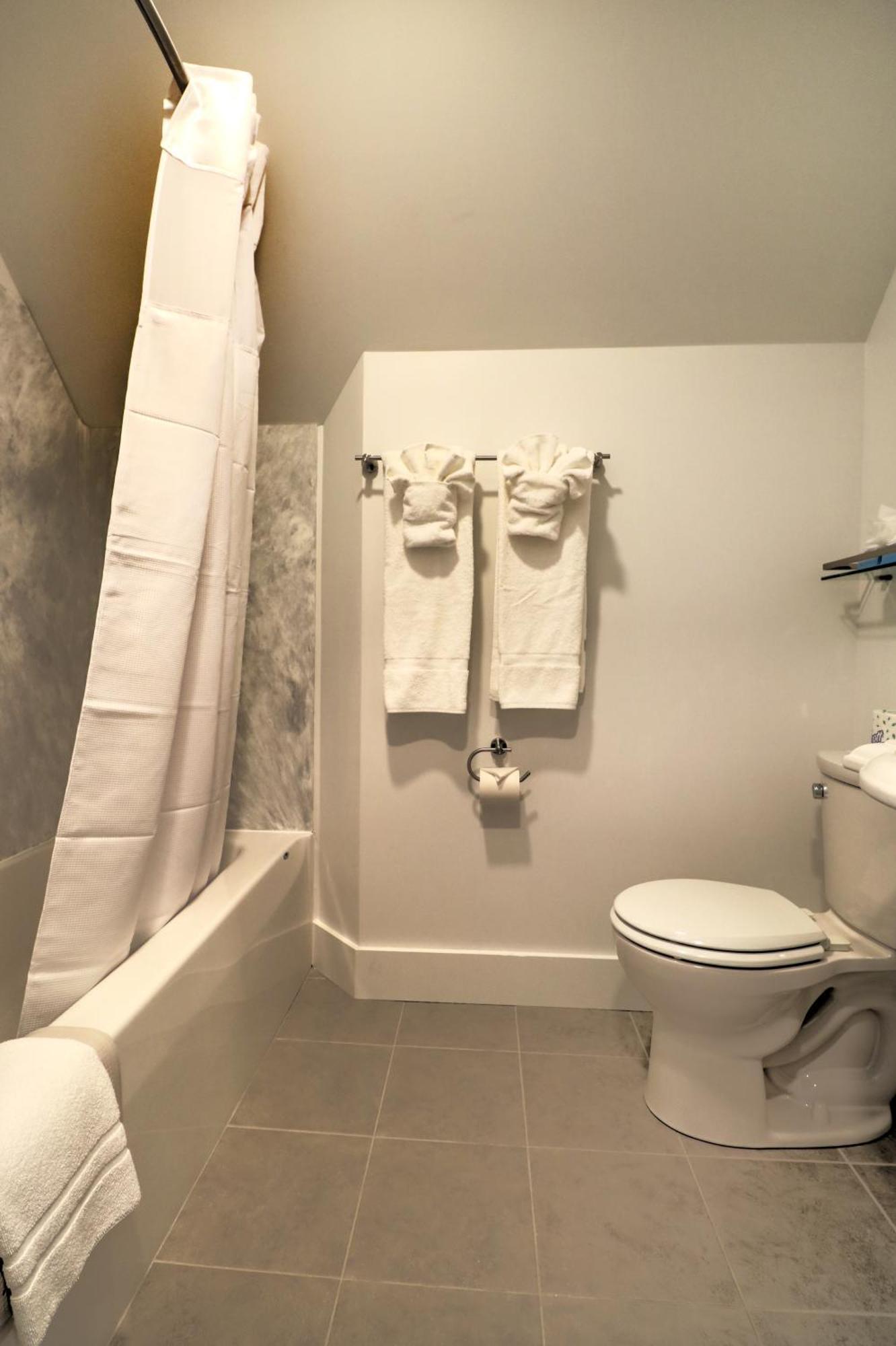 The At Sea Chambers Inn Ogunquit