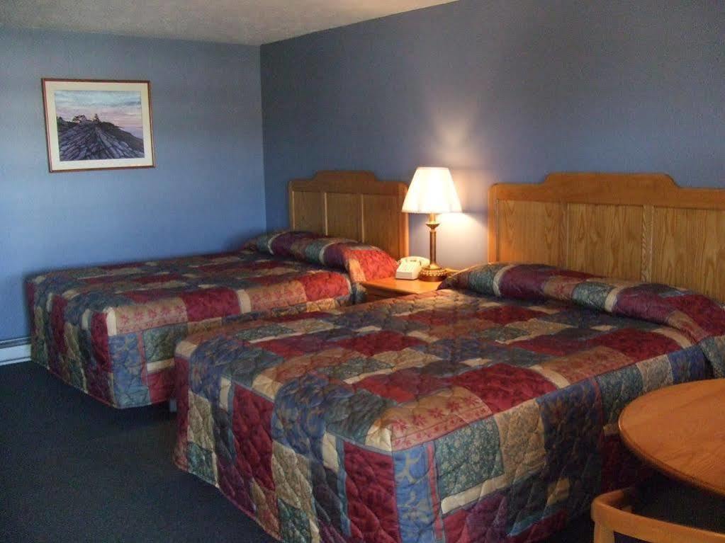 Mariner Hotel